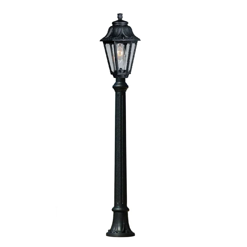 Track lighting for illuminating walkwaysRicu/Tobia Large Post Light IP55