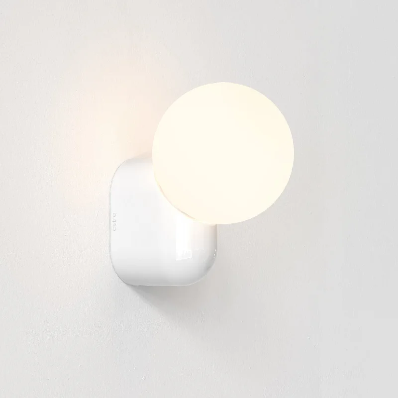 Track lighting for retail window displaysLyra Wall Single Bathroom Mirror Light IP44 - White Track lighting for retail window displaysLyra Wall Single Bathroom Mirror Light IP44 - White