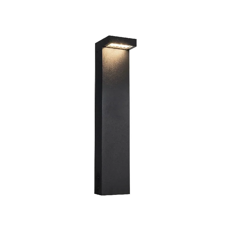 Track lighting for modernizing traditional interiorsEvans LED Exterior Bollard